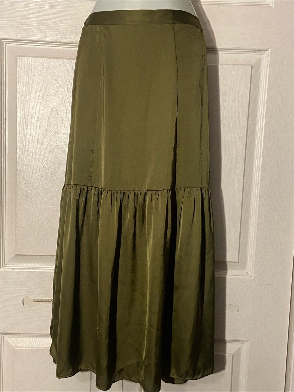 Topshop Olive Satin Polyester Tiered Maxi Skirt sz 6